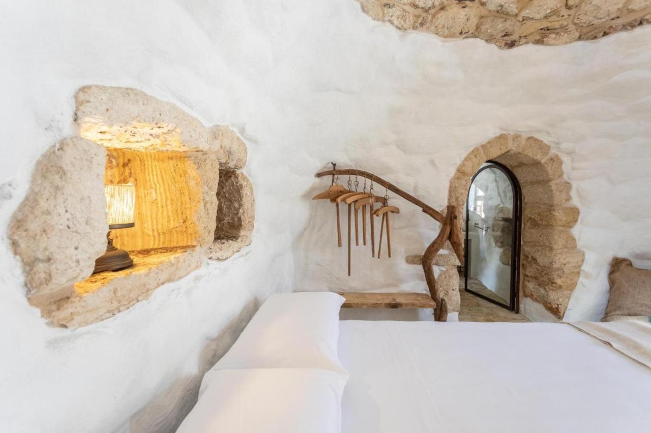 Bed and Breakfast Trullo Santovia Сант-Исидоро Экстерьер фото