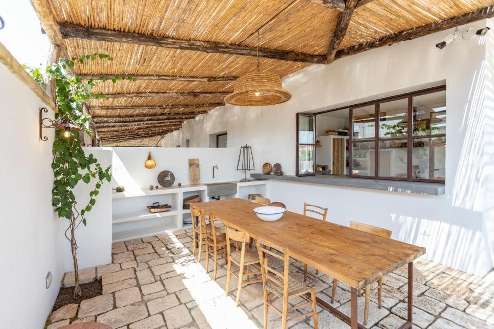 Bed and Breakfast Trullo Santovia Сант-Исидоро Экстерьер фото