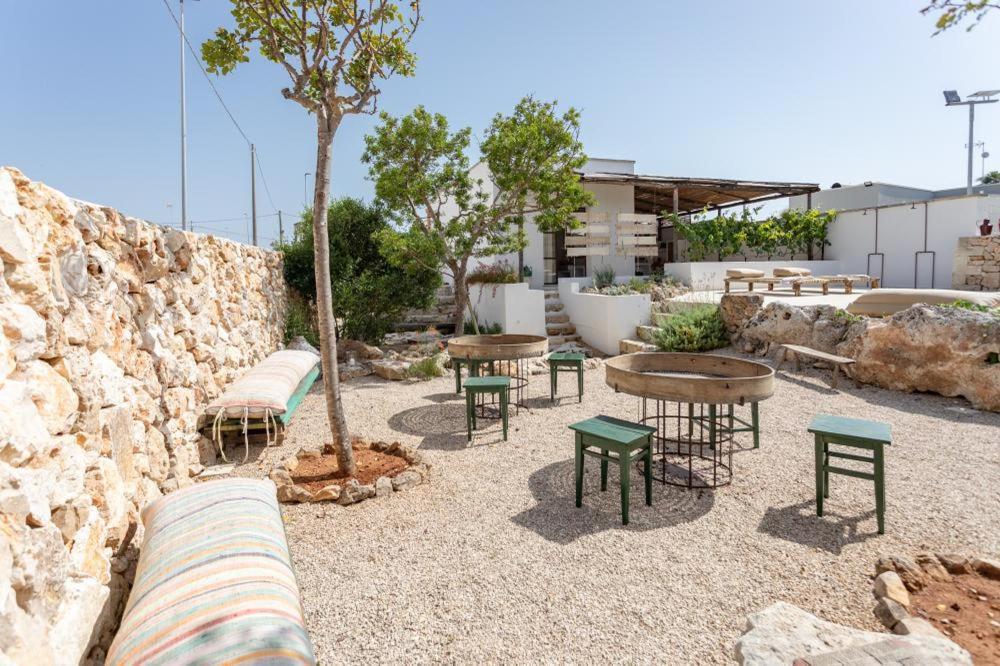 Bed and Breakfast Trullo Santovia Сант-Исидоро Экстерьер фото