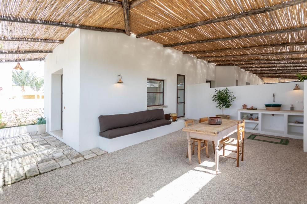 Bed and Breakfast Trullo Santovia Сант-Исидоро Экстерьер фото