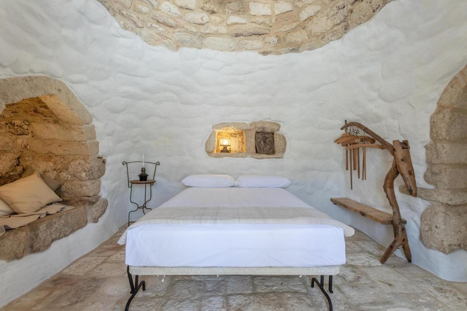 Bed and Breakfast Trullo Santovia Сант-Исидоро Экстерьер фото